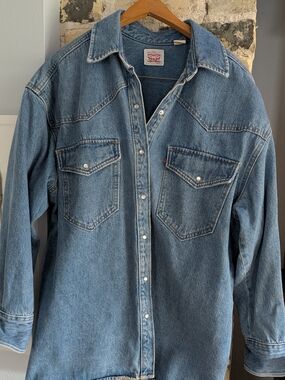 Levi's Light Wash Denim Western Shirt Jacket
